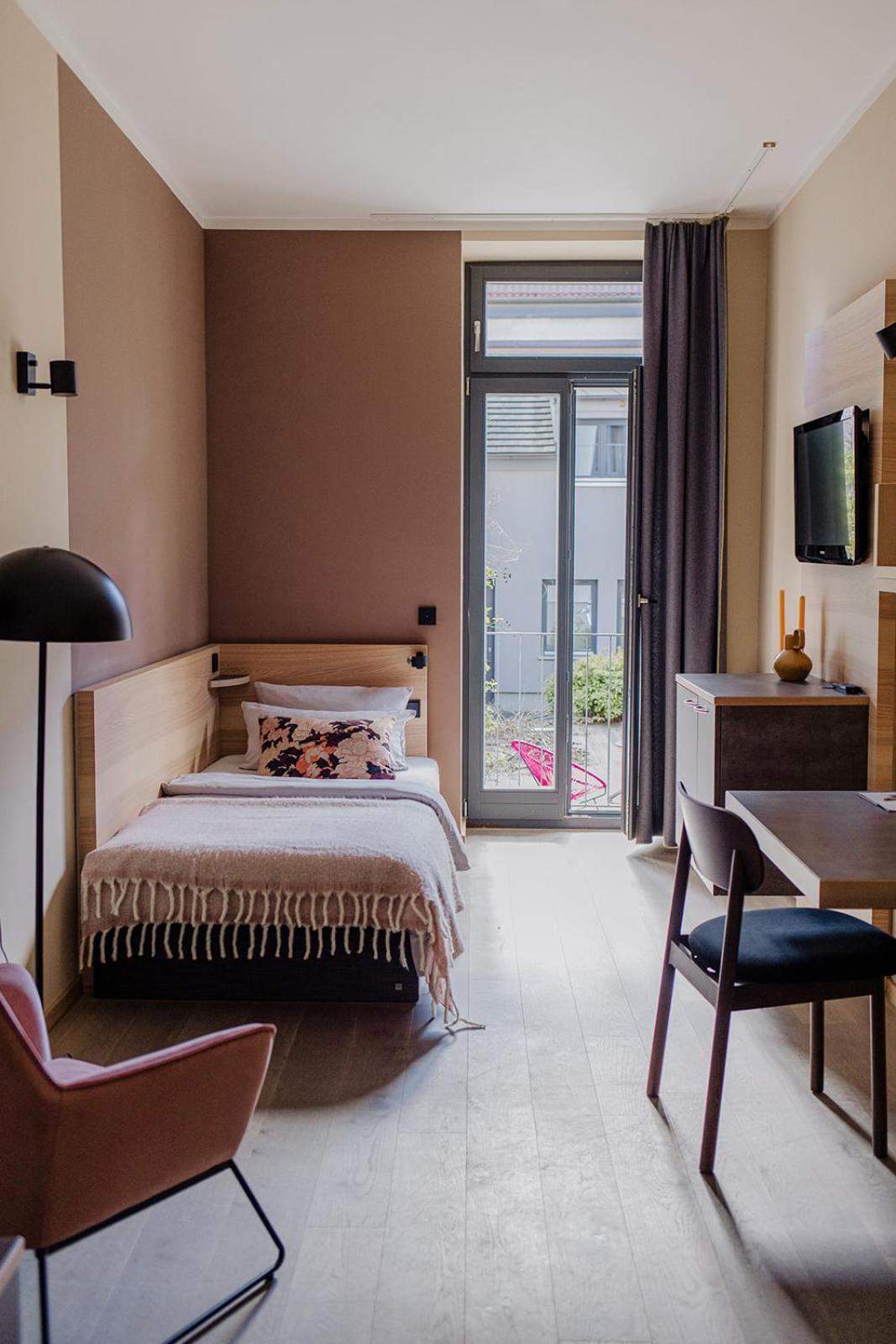Hotel Stadthaus Erlangen Bagian luar foto