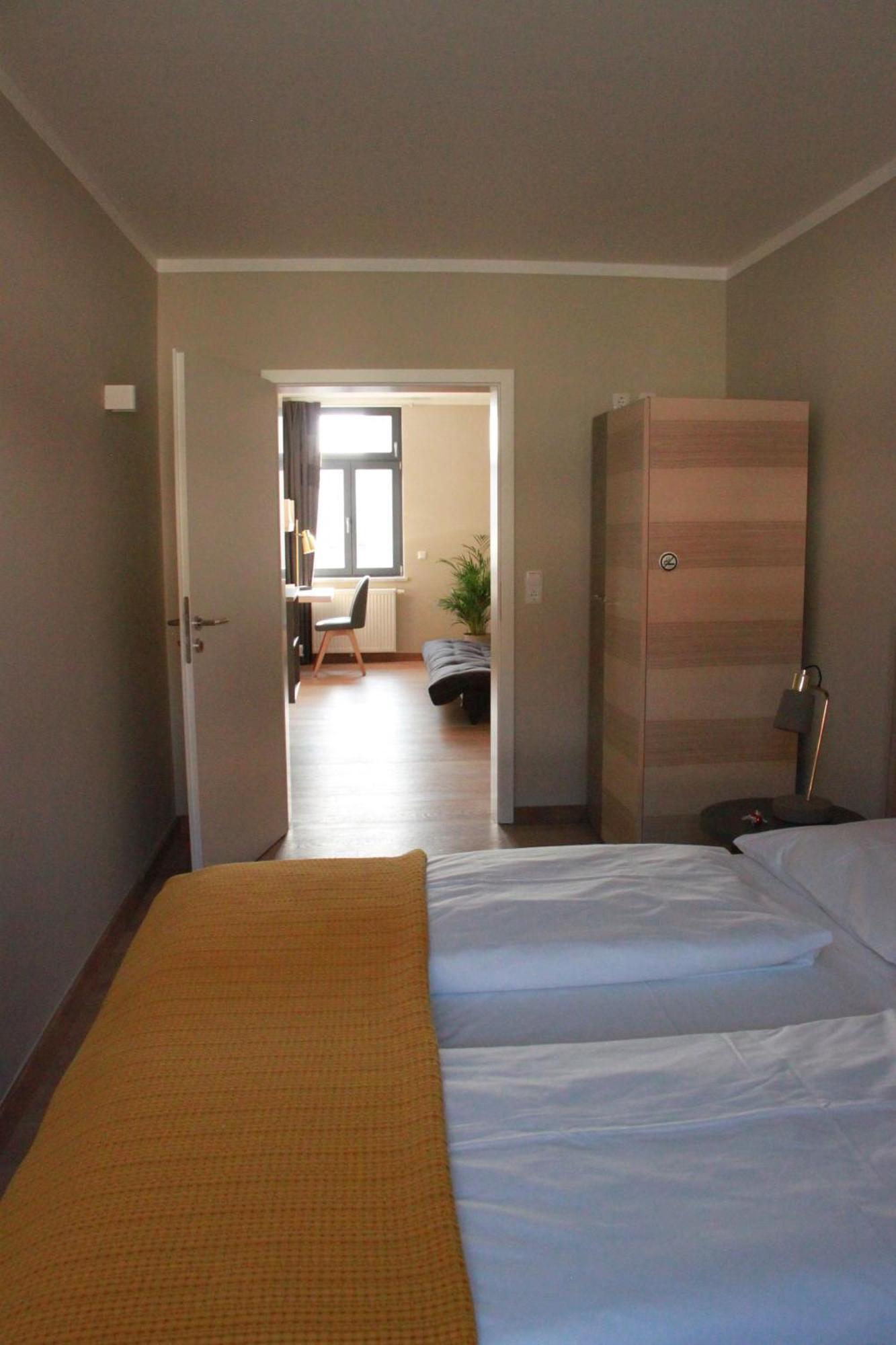 Hotel Stadthaus Erlangen Bagian luar foto